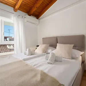 Bella Vista Apartment