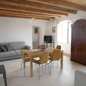 Antica Apartment