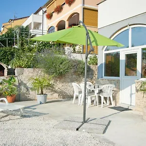 Mauri Apartment